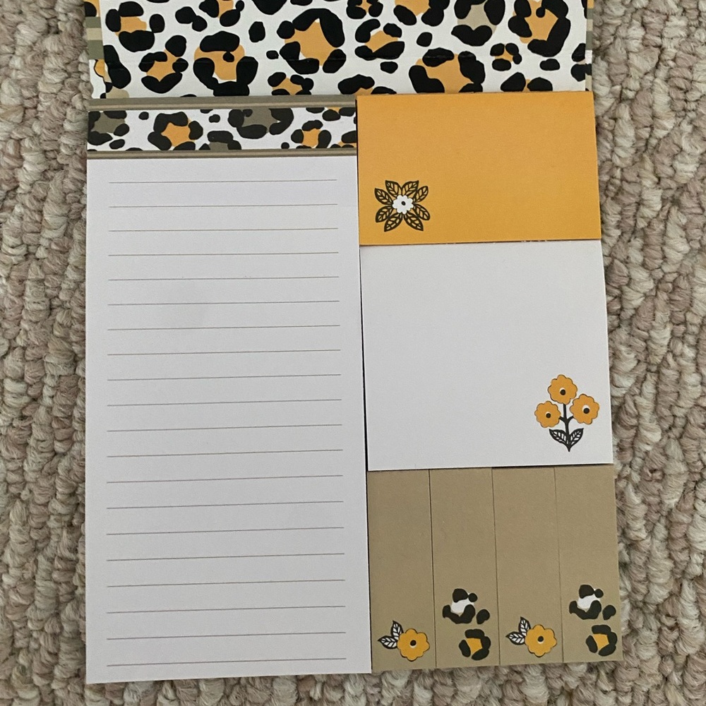 Vera Bradley Go Wild notepad with sticky notes